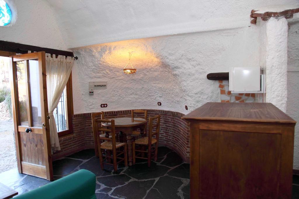 Cuevas Del Zenete Apartment Alcudia de Guadix Ngoại thất bức ảnh